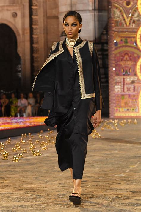 dior fashion show 2023 in india|christian Dior in mumbai.